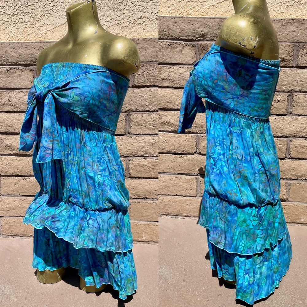 New From HAWAII Strapless Floral Batik RUFFLE DRESS Size Small - Picture 3 of 12